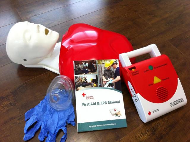 First-Aid-and-CPR-Training%5B1%5D.jpg